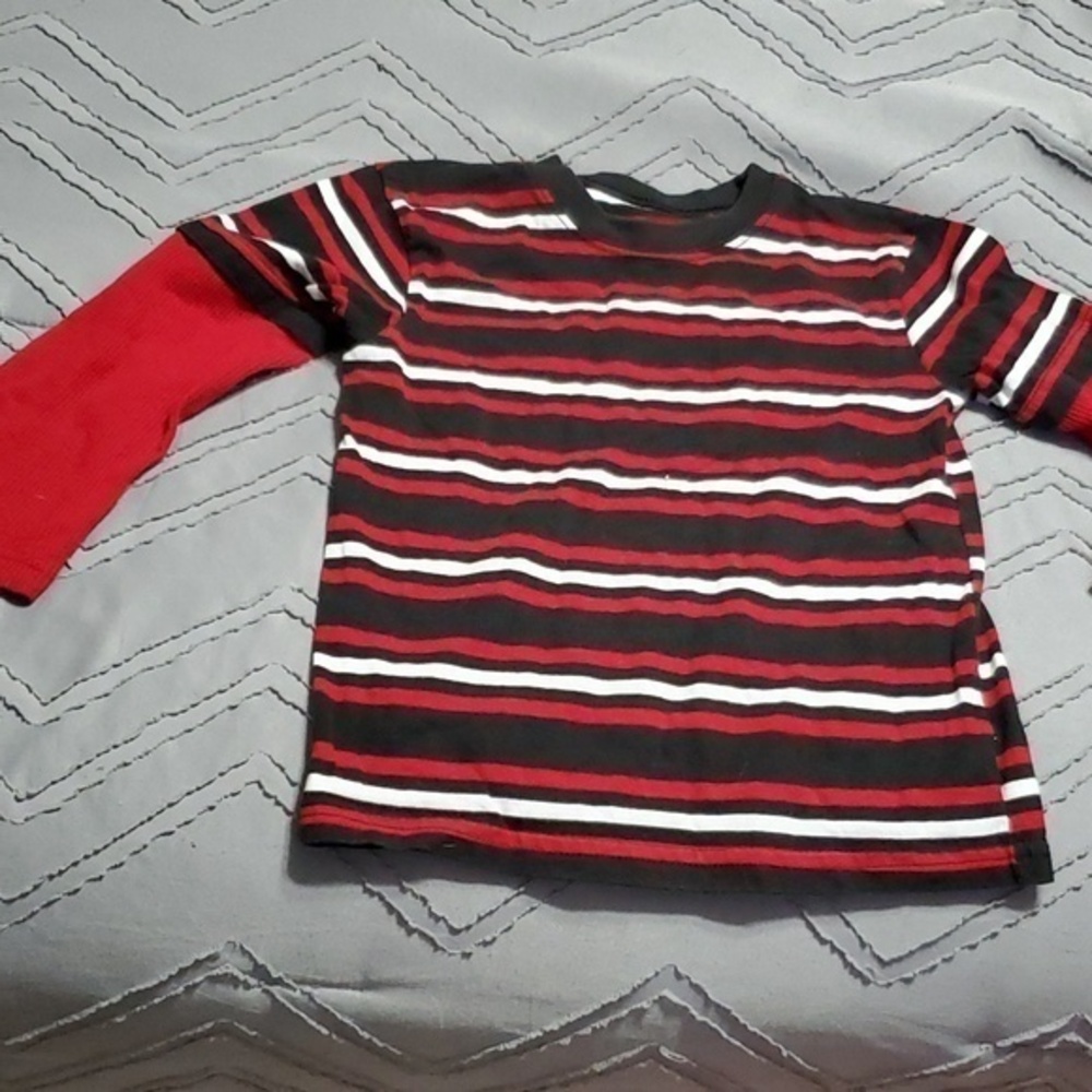 🐻   Garanimals Long Sleeve Shirt Size 5T